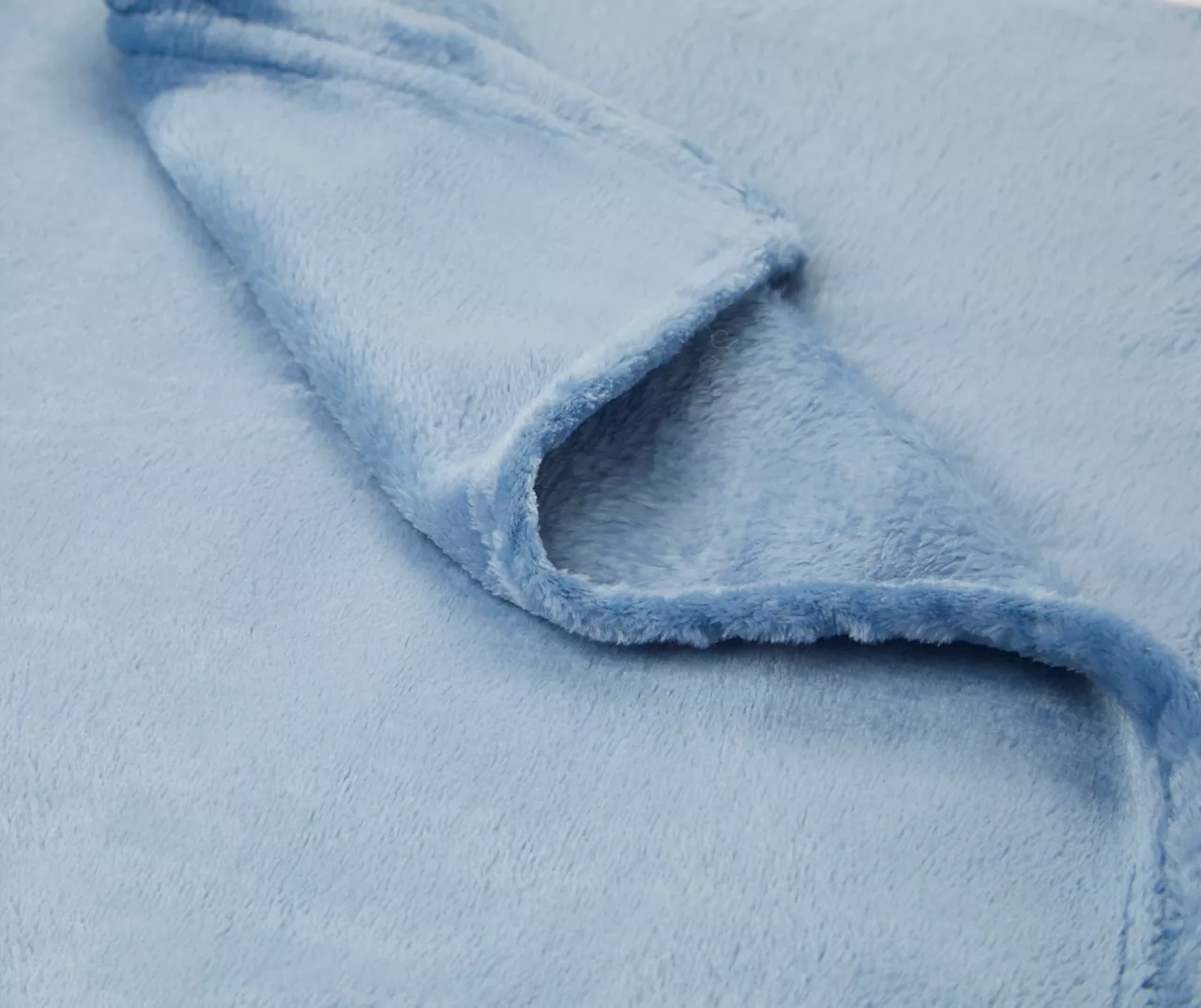 Real Living Blue Floral Comforter Set 5 Real Living Blue Floral Comforter Set - Image 5