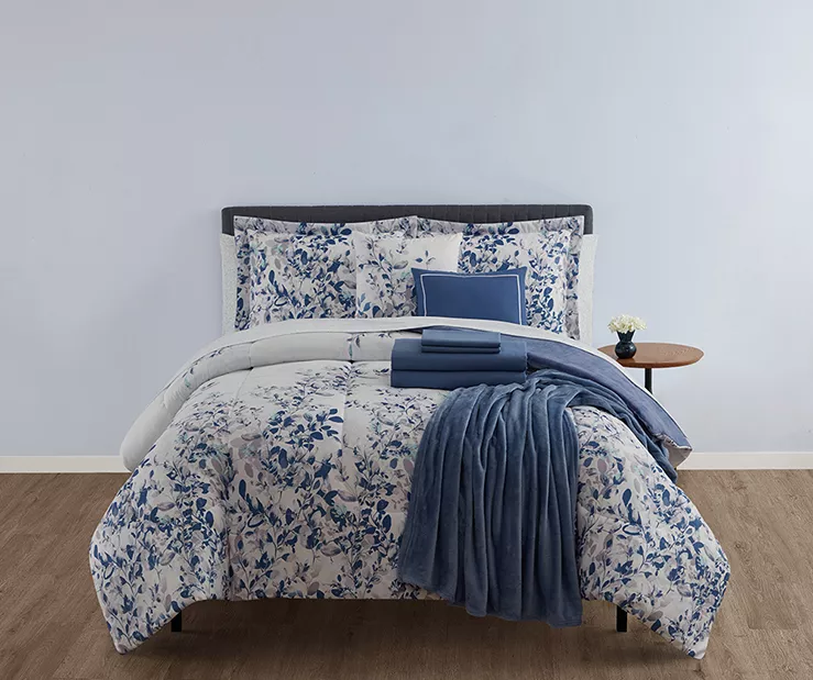 Real Living Blue Floral Comforter Set 3 Real Living Blue Floral Comforter Set - Image 3